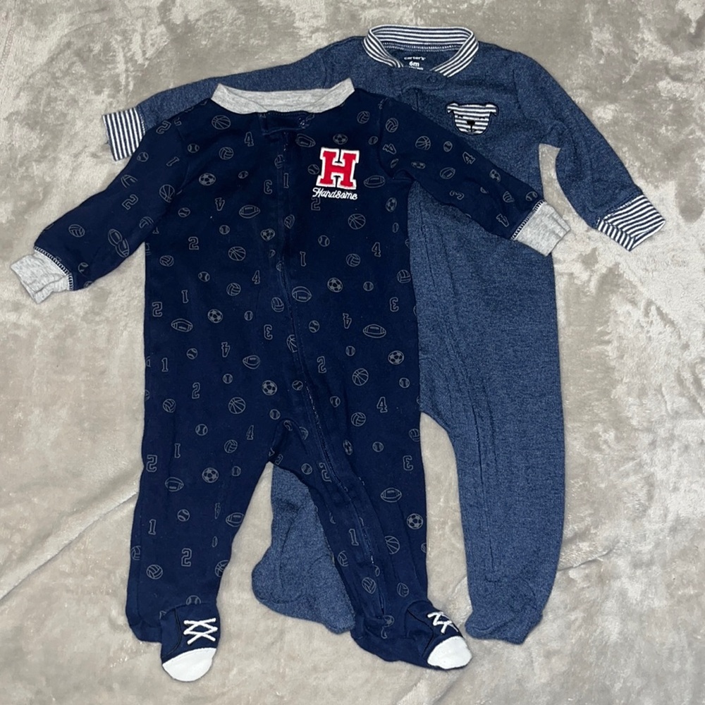 Carters 2pcs footies size 6months
